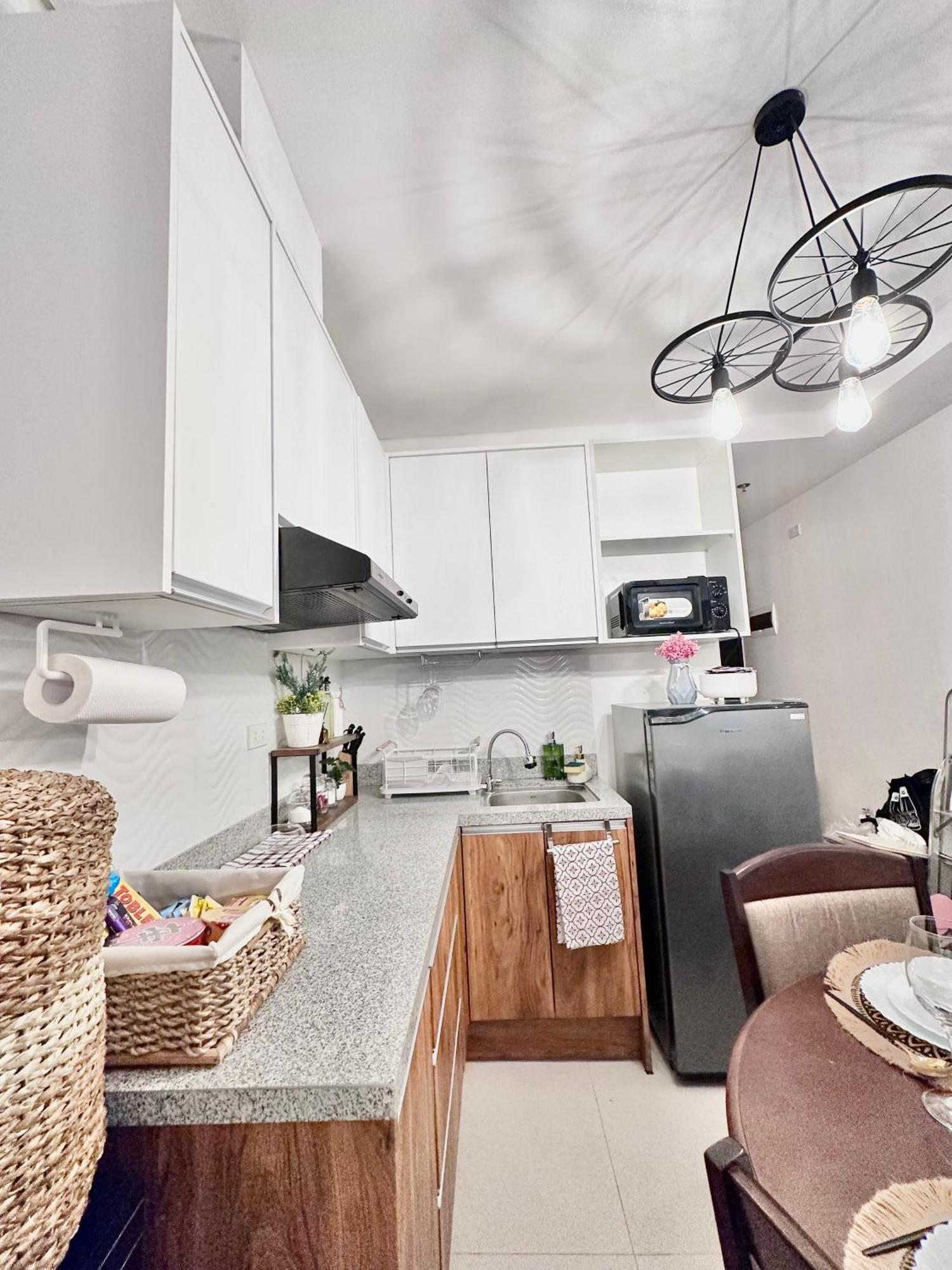 Aesthetic One Bedroom Beside Sm W Pool, Wifi And Netflix Cagayan de Oro Luaran gambar